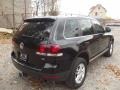 Black Uni - Touareg 2 VR6 Photo No. 3