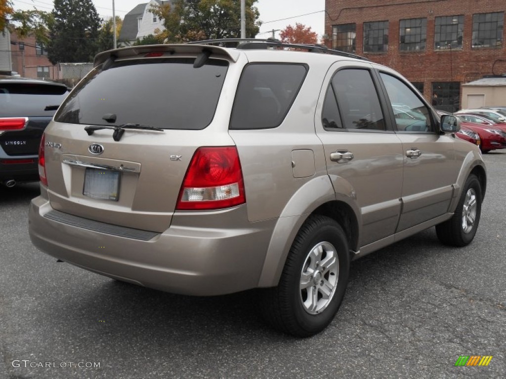 2006 Sorento EX 4x4 - Sand Beige / Beige photo #4