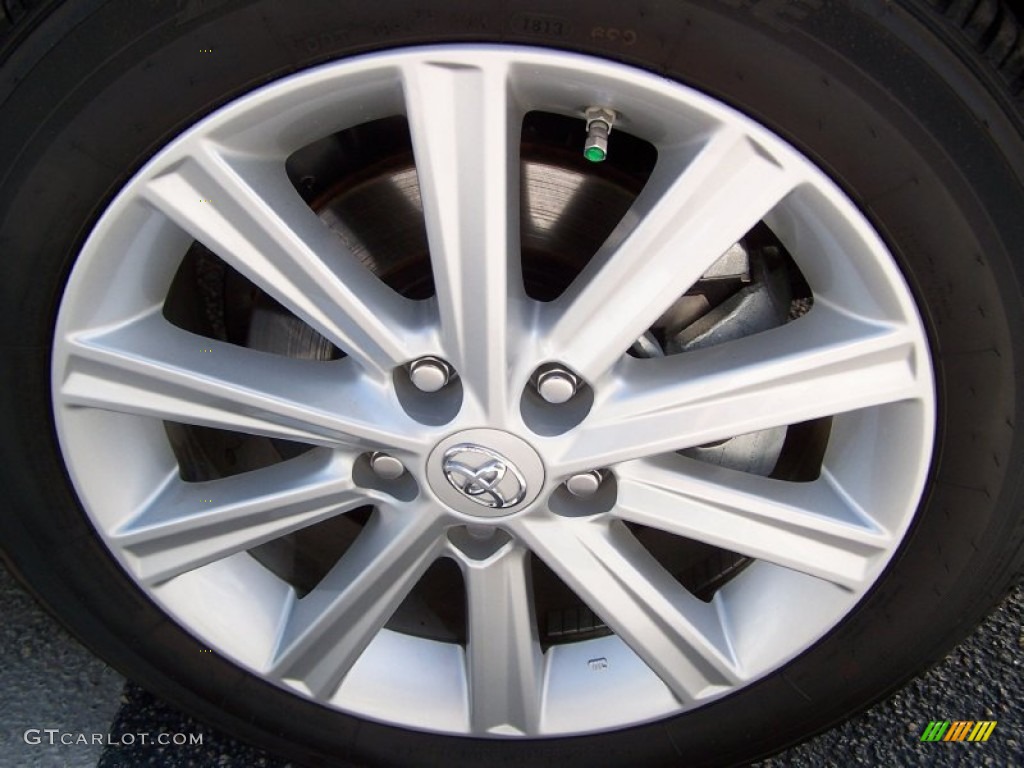 2013 Camry XLE V6 - Super White / Ivory photo #7