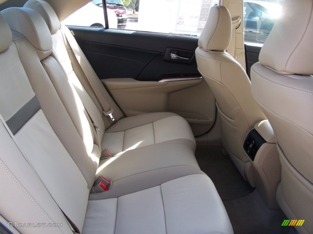 2013 Camry XLE V6 - Super White / Ivory photo #14