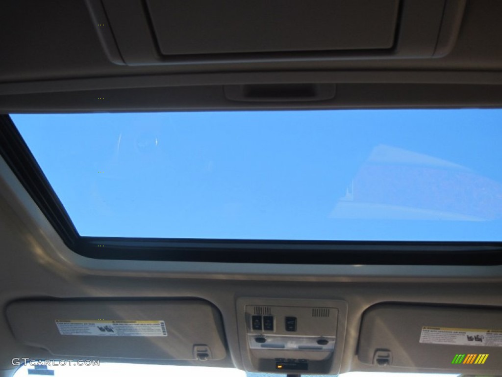 2013 Suburban LT 4x4 - Crystal Red Tintcoat / Light Cashmere/Dark Cashmere photo #11