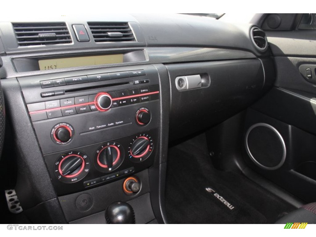 2004 MAZDA3 s Hatchback - Sunlight Silver Mica / Black/Red photo #16