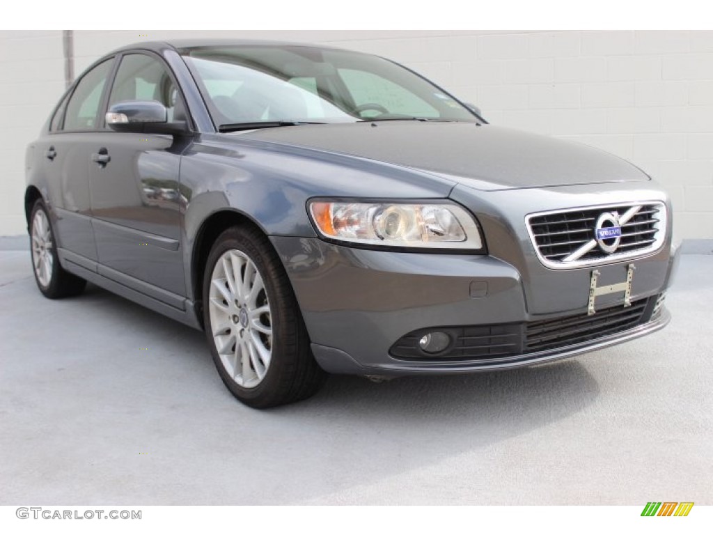 2011 S40 T5 - Titanium Grey Metallic / Off Black Leather photo #1