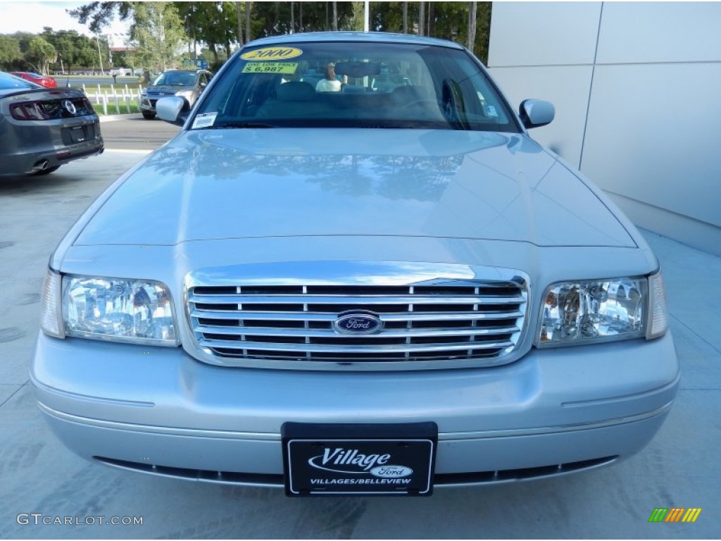 2000 Crown Victoria LX Sedan - Silver Frost Metallic / Light Graphite photo #7