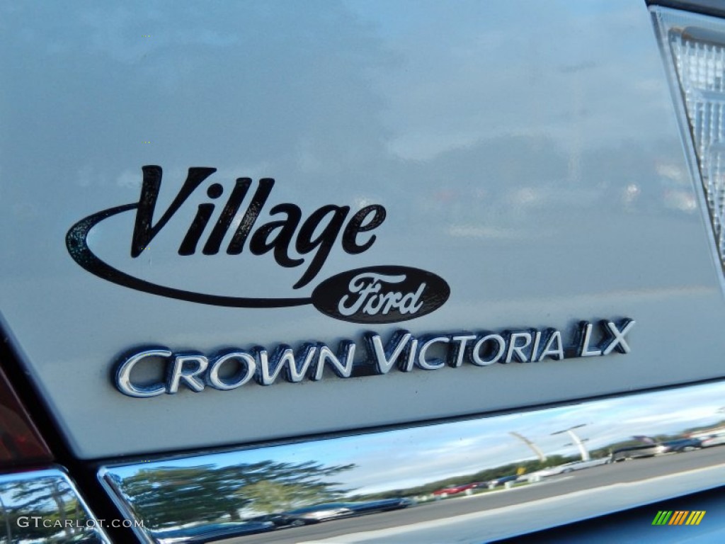 2000 Crown Victoria LX Sedan - Silver Frost Metallic / Light Graphite photo #8