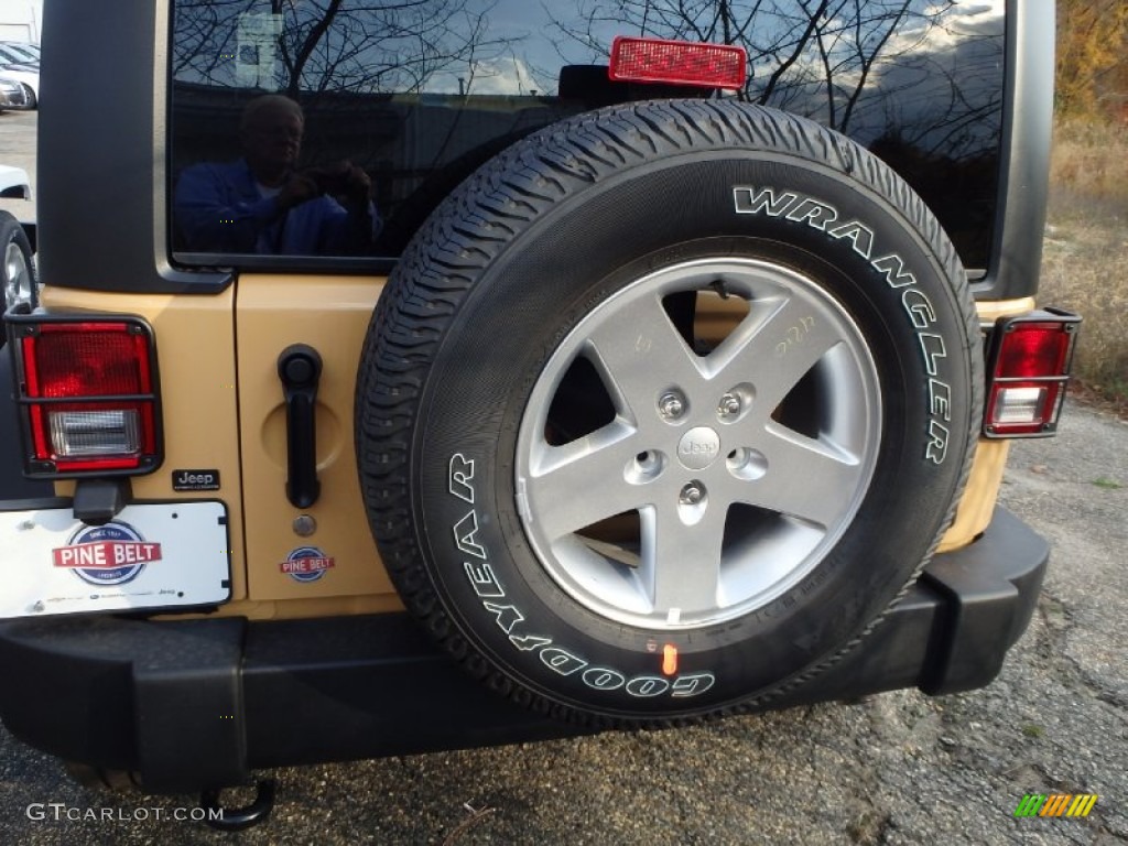 2014 Wrangler Unlimited Sport 4x4 - Dune / Black photo #8