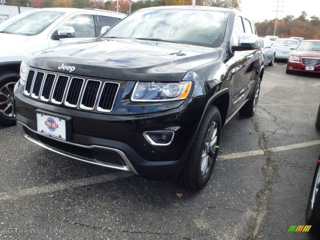 2014 Grand Cherokee Limited 4x4 - Black Forest Green Pearl / New Zealand Black/Light Frost photo #1