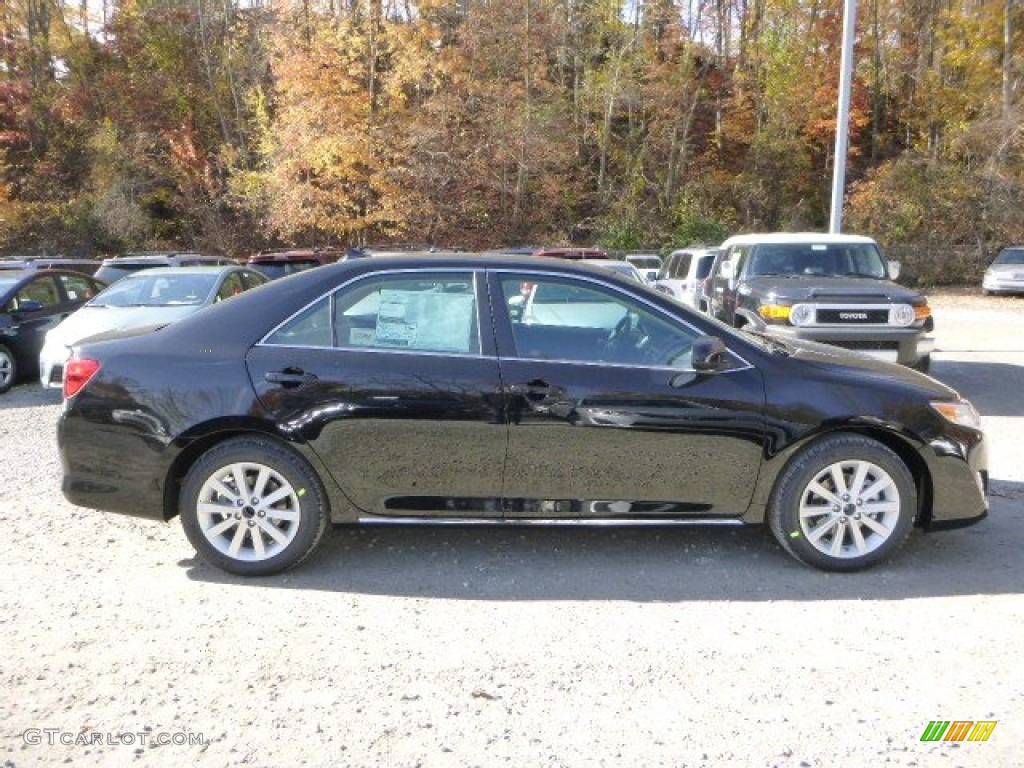 2014 Camry XLE V6 - Attitude Black Metallic / Ivory photo #2