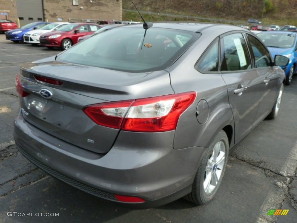 2014 Focus SE Sedan - Sterling Gray / Medium Light Stone photo #2