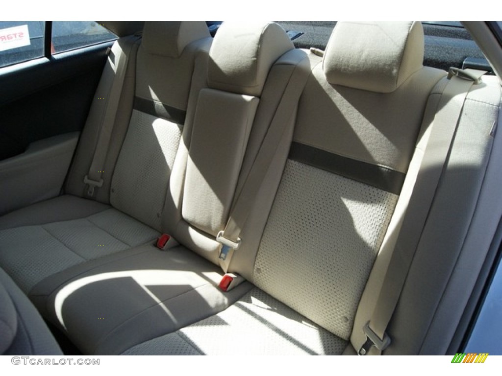 2014 Camry LE - Super White / Ivory photo #7
