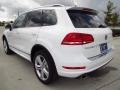 Pure White - Touareg V6 R-Line 4Motion Photo No. 4