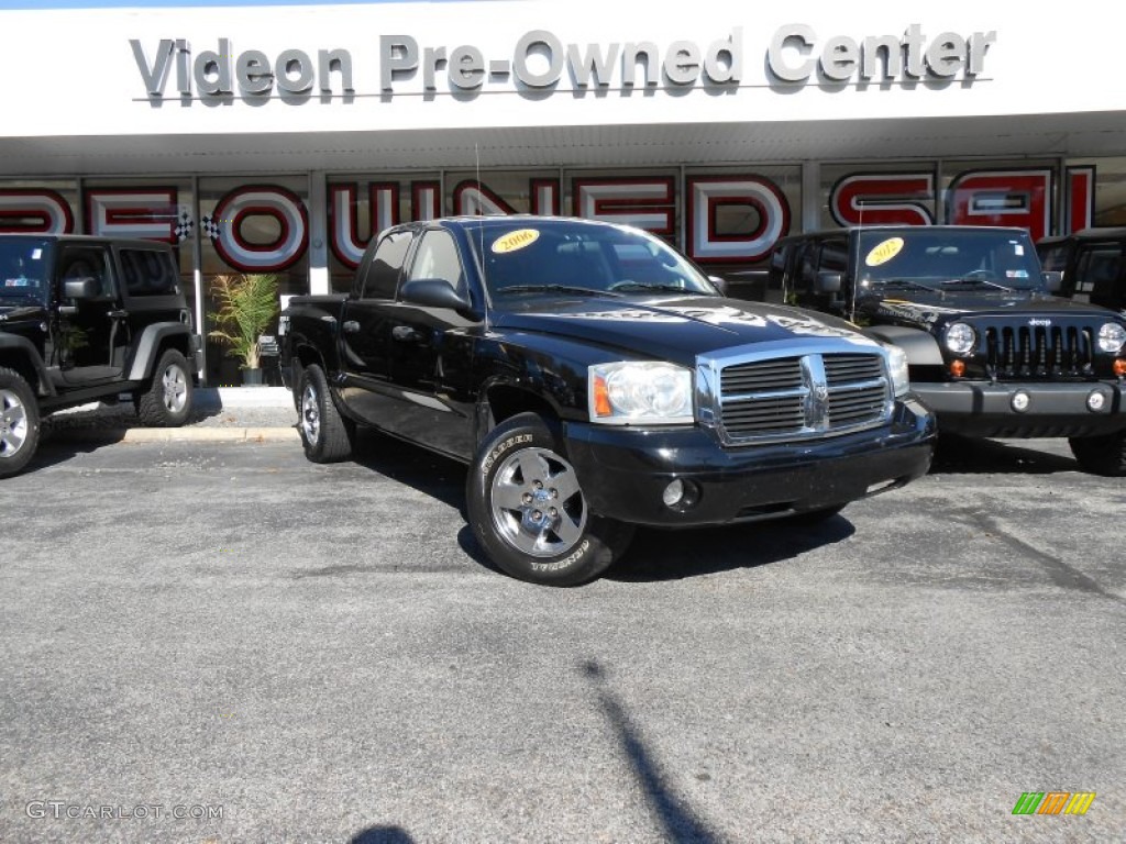 2006 Dakota SLT Quad Cab 4x4 - Black / Medium Slate Gray photo #1