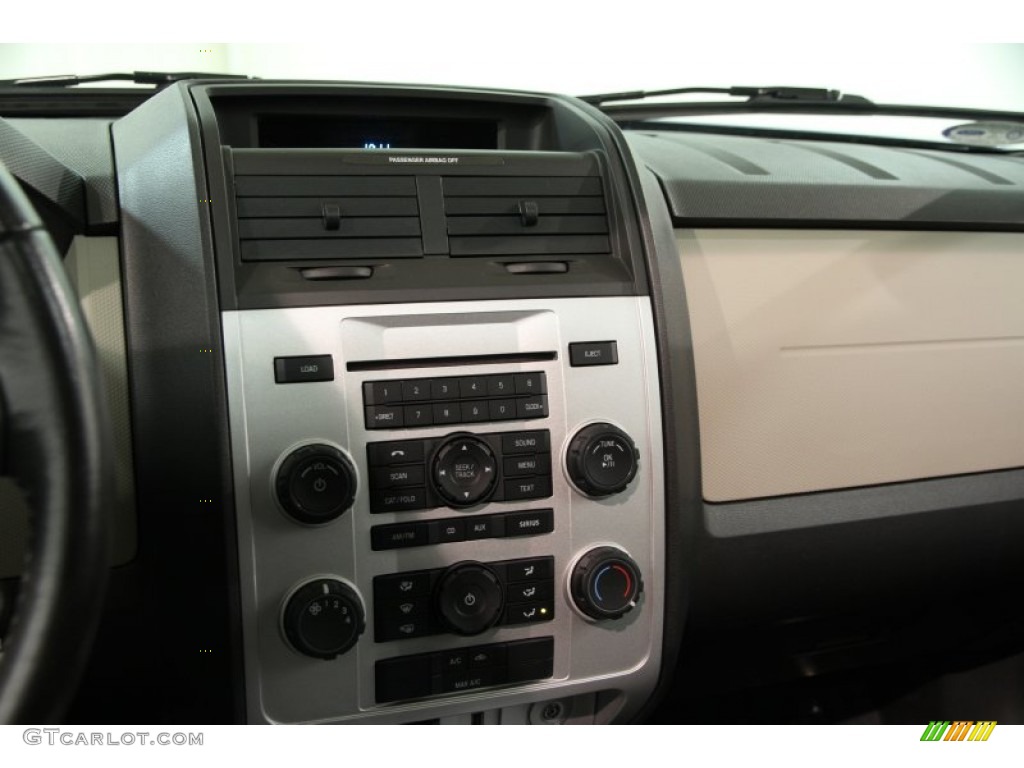 2009 Mercury Mariner V6 4WD Controls Photos