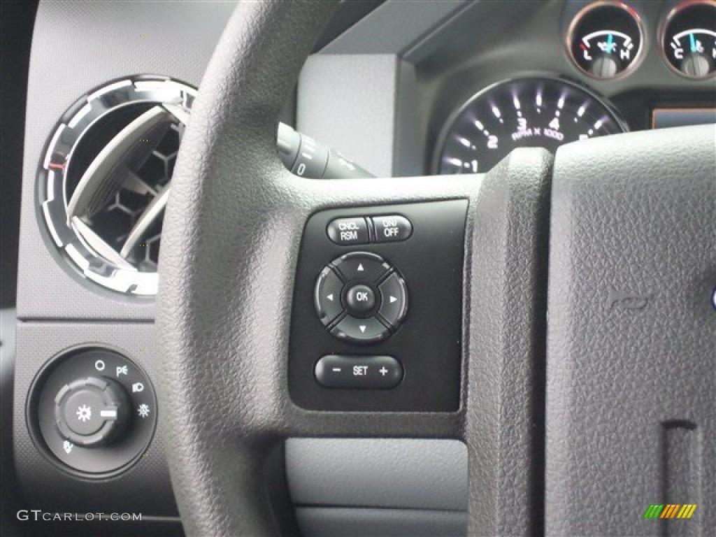 2014 F250 Super Duty XLT Crew Cab - Oxford White / Steel photo #17