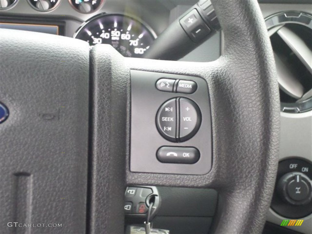 2014 Ford F250 Super Duty XLT Crew Cab Controls Photo #87643306
