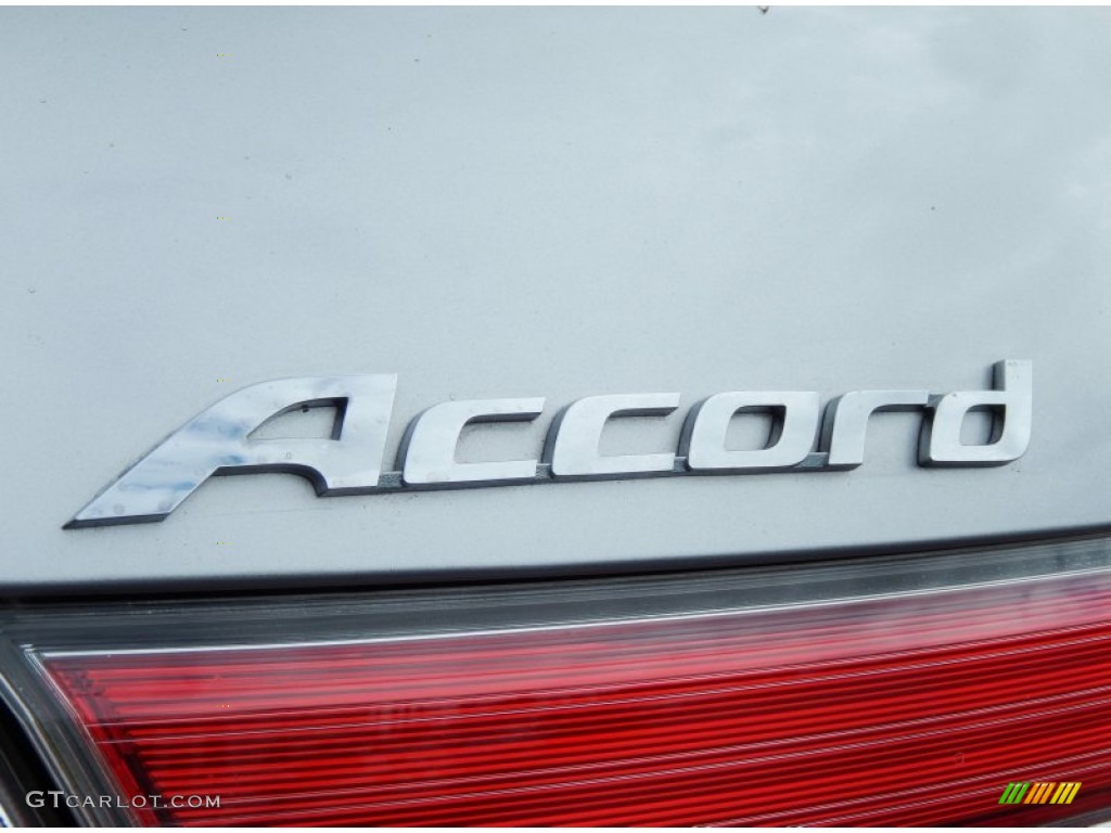 2011 Accord LX Sedan - Alabaster Silver Metallic / Gray photo #9