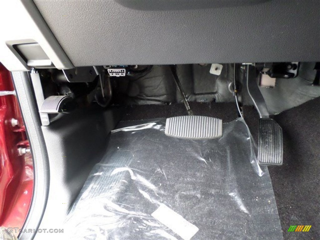 2014 F250 Super Duty Lariat Crew Cab 4x4 - Ruby Red Metallic / Black photo #23