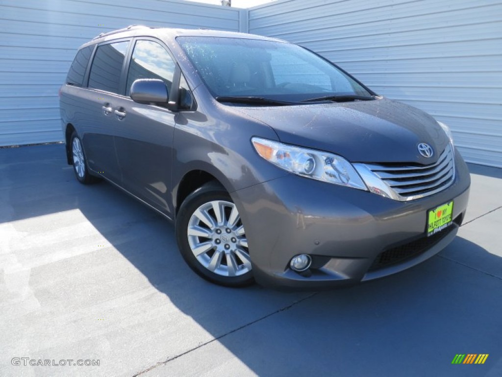 2011 Sienna Limited - Predawn Gray Mica / Light Gray photo #2