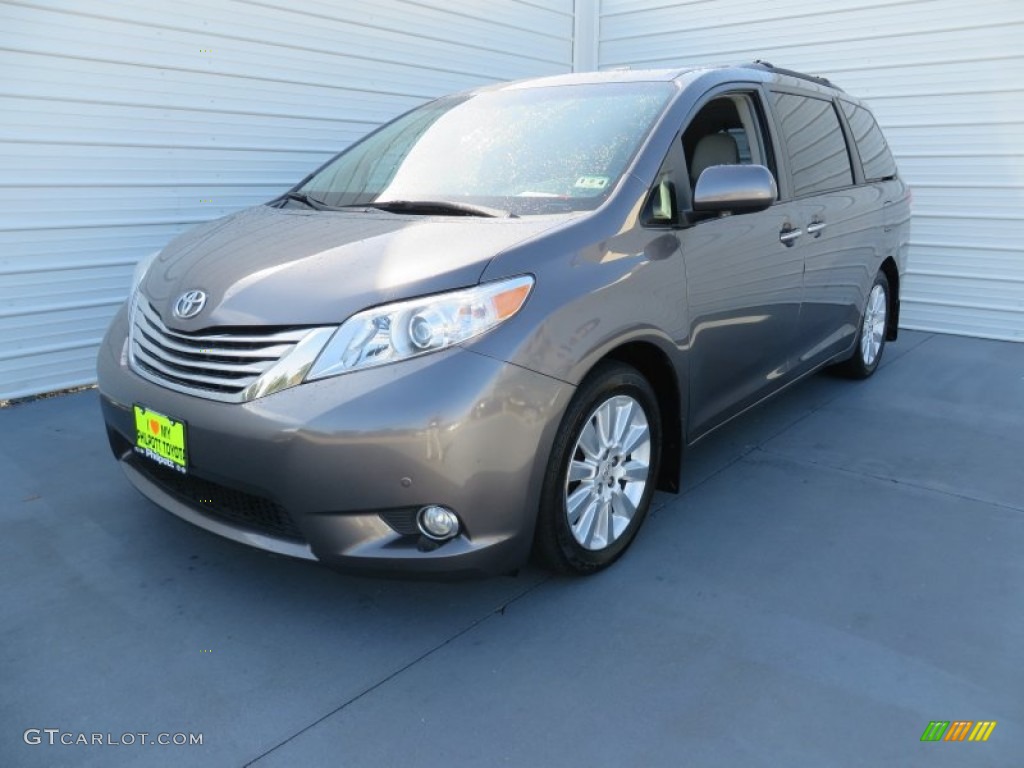 2011 Sienna Limited - Predawn Gray Mica / Light Gray photo #7