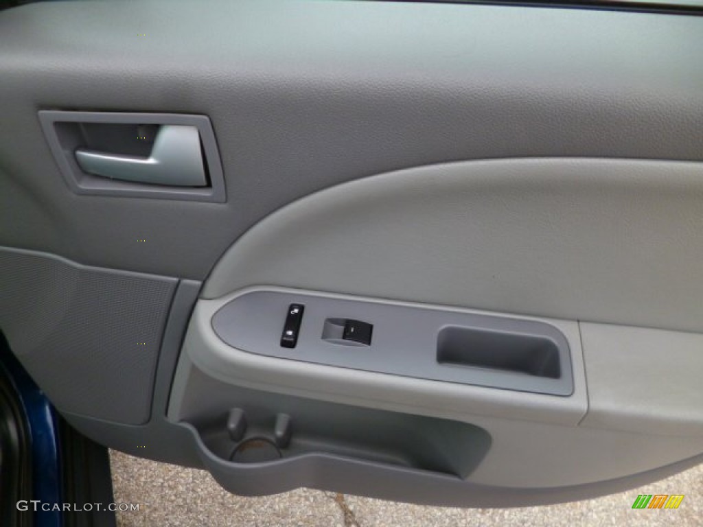 2005 Five Hundred SEL - Dark Blue Pearl Metallic / Shale Grey photo #11