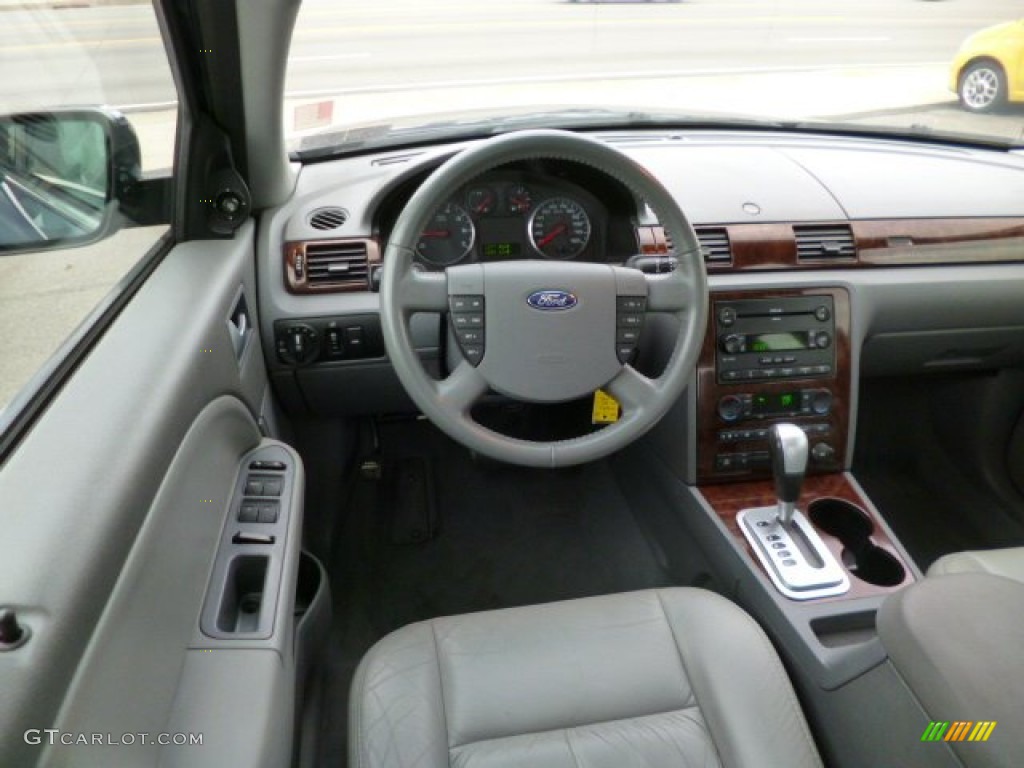 2005 Five Hundred SEL - Dark Blue Pearl Metallic / Shale Grey photo #14