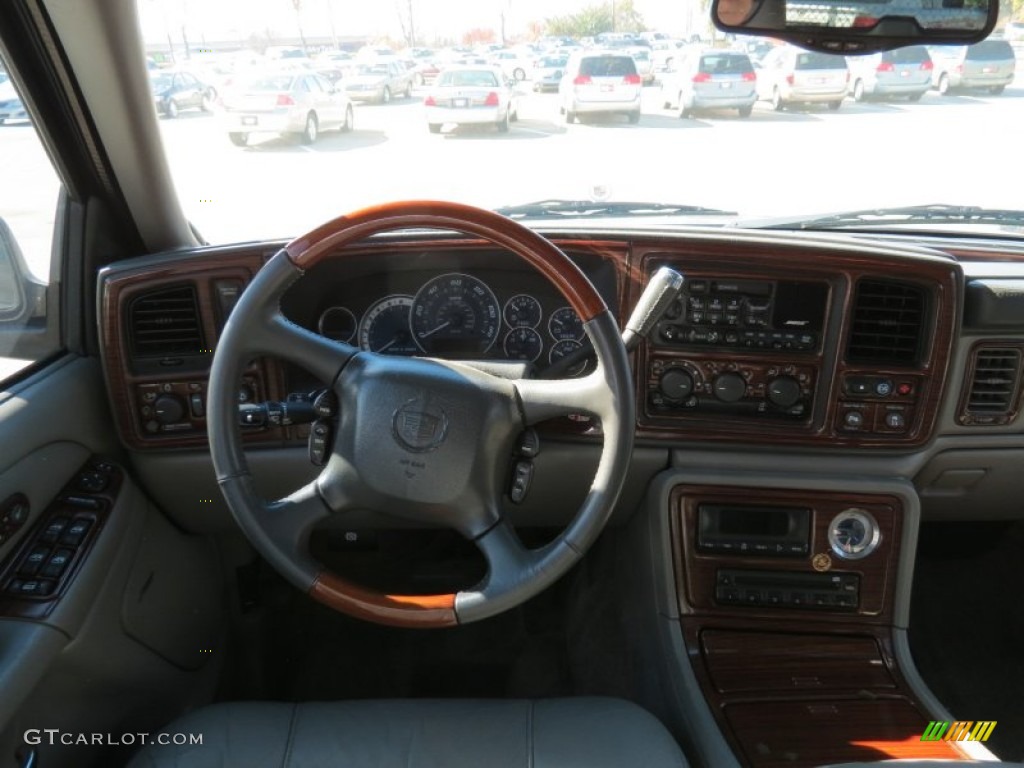2002 Escalade AWD - Silver Sand / Shale photo #12