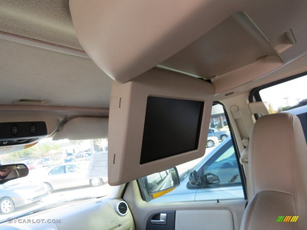 2003 Ford Expedition Eddie Bauer Entertainment System Photos
