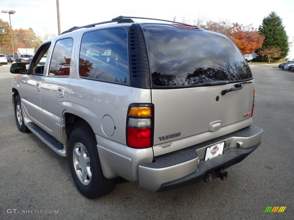 2004 Yukon Denali AWD - Silver Birch Metallic / Sandstone photo #9