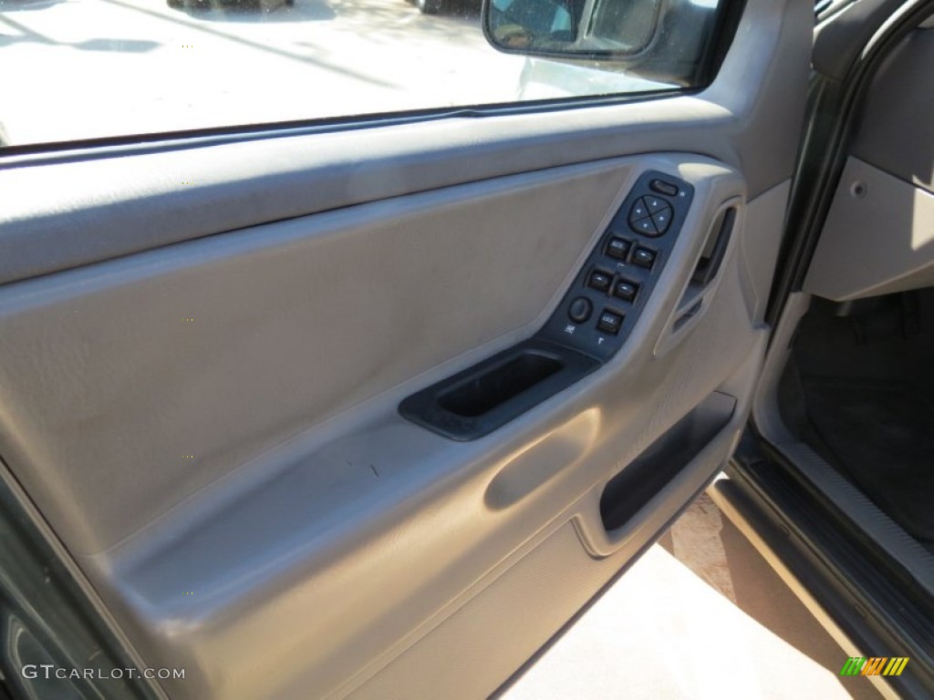 2004 Grand Cherokee Laredo 4x4 - Onyx Green Pearl / Taupe photo #7