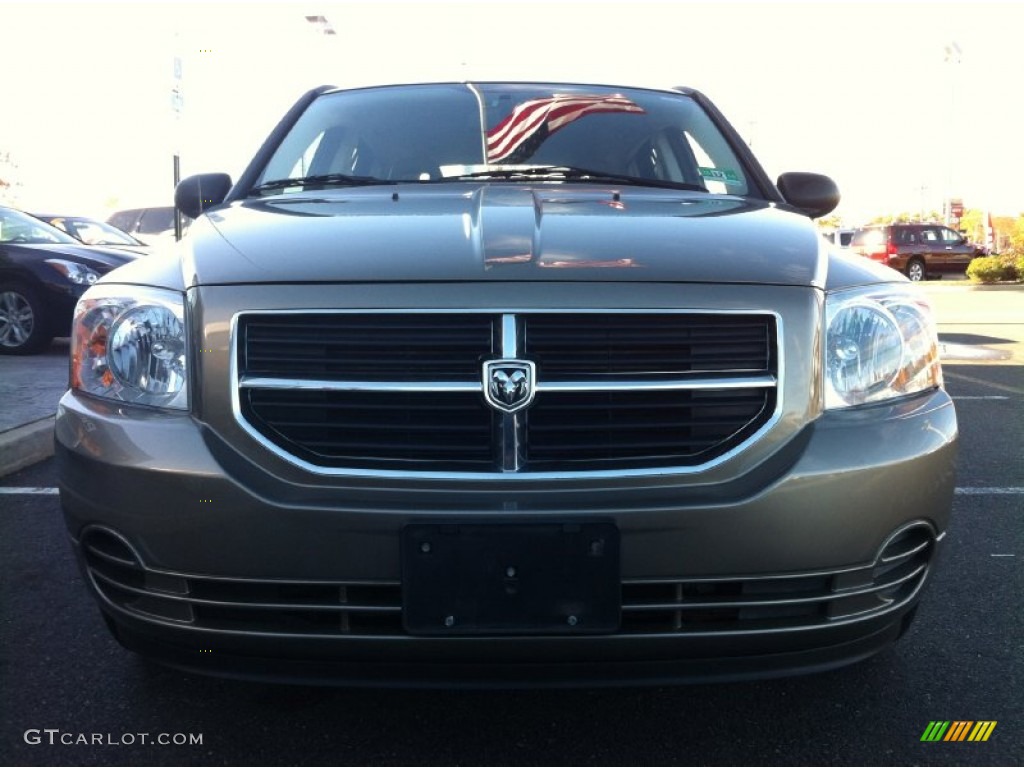 2007 Caliber SXT - Light Khaki Metallic / Pastel Pebble Beige photo #2