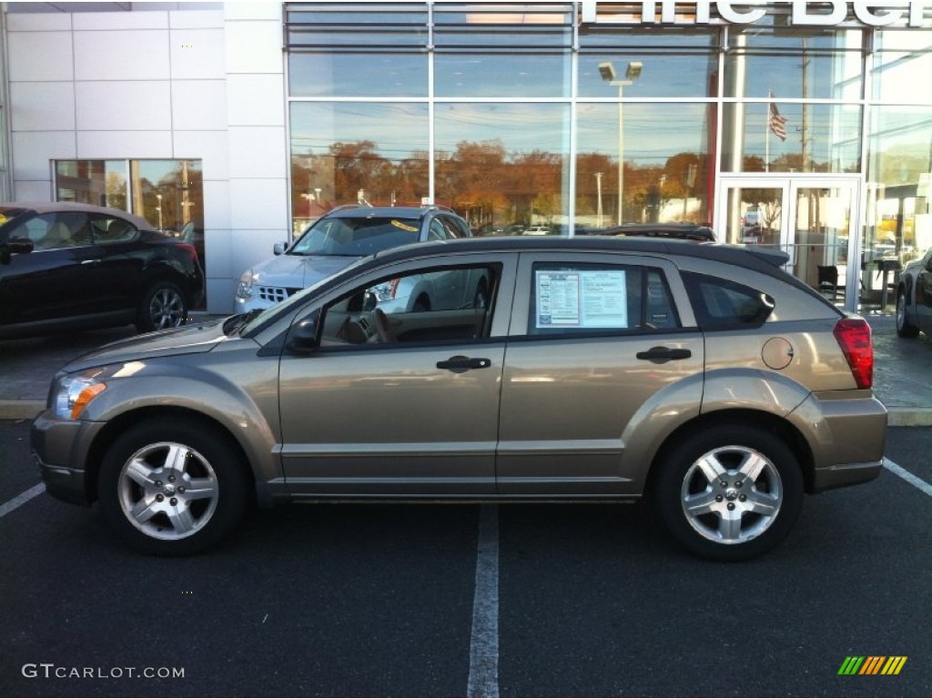 2007 Caliber SXT - Light Khaki Metallic / Pastel Pebble Beige photo #4