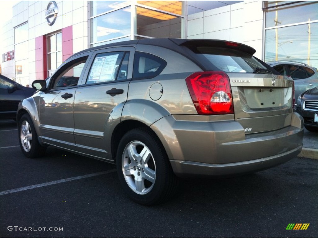 2007 Caliber SXT - Light Khaki Metallic / Pastel Pebble Beige photo #5
