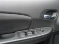 Black - 200 LX Sedan Photo No. 12