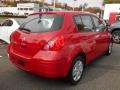 Red Alert - Versa 1.8 S Hatchback Photo No. 4