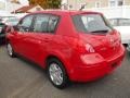 Red Alert - Versa 1.8 S Hatchback Photo No. 5