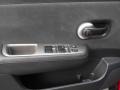 Red Alert - Versa 1.8 S Hatchback Photo No. 12