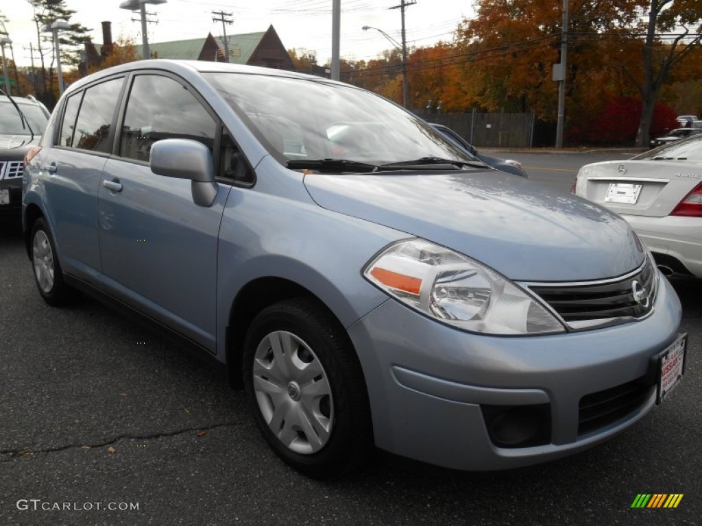 2012 Versa 1.8 S Hatchback - Arctic Blue Metallic / Charcoal photo #1