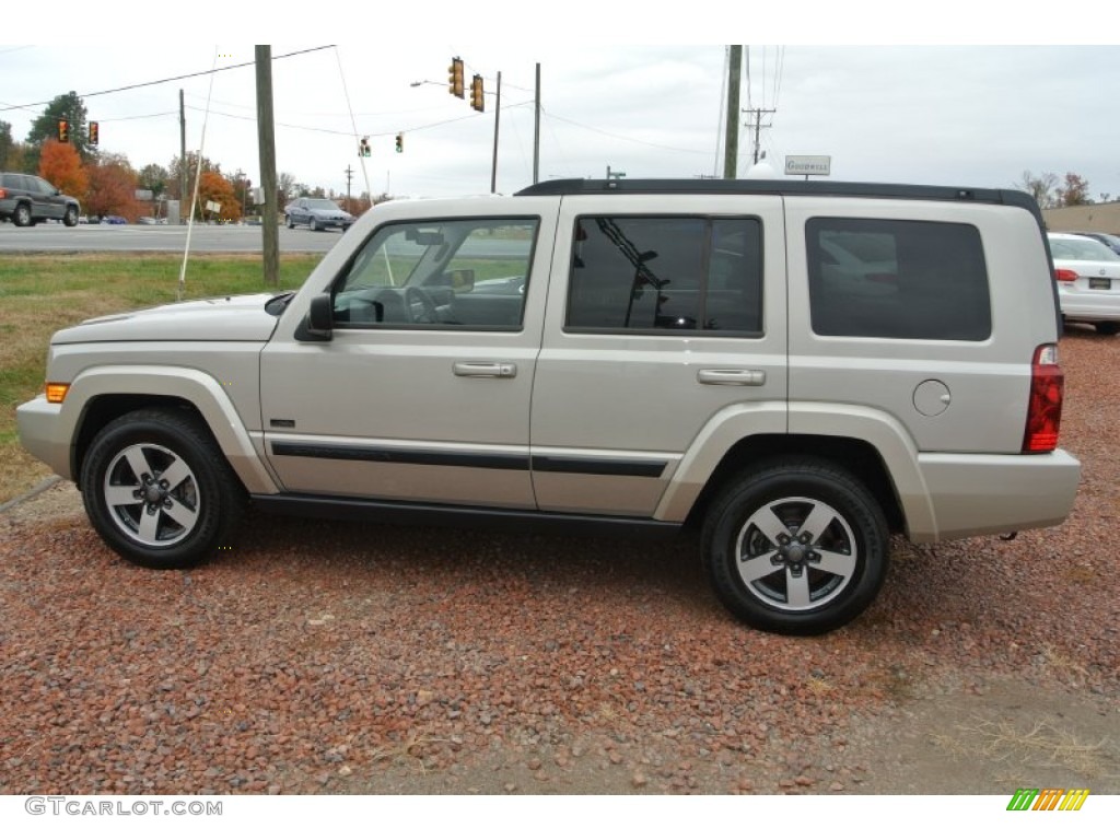 2008 Commander Sport 4x4 - Light Graystone Pearl / Dark Slate Gray photo #6