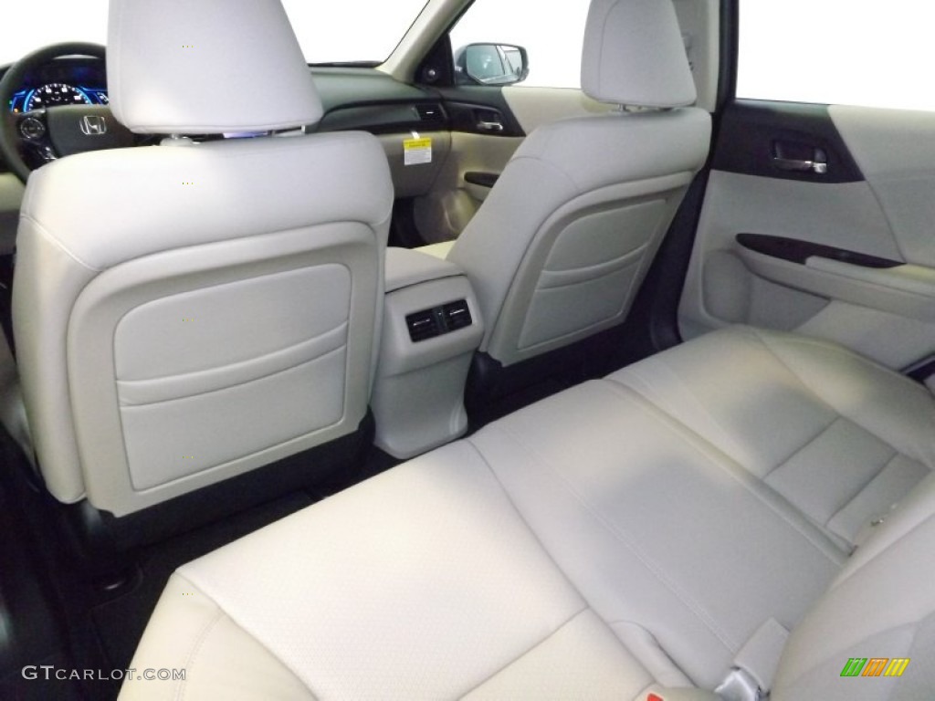2014 Honda Accord Hybrid Touring Sedan Rear Seat Photo #87663778