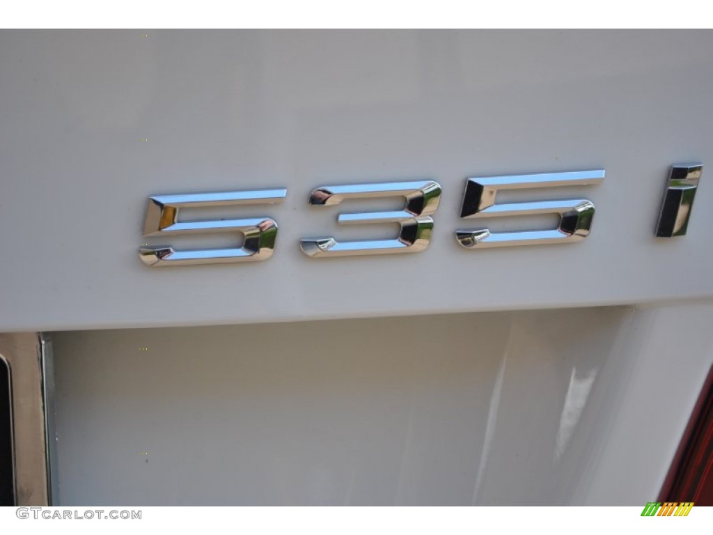 2012 5 Series 535i xDrive Sedan - Alpine White / Venetian Beige photo #5