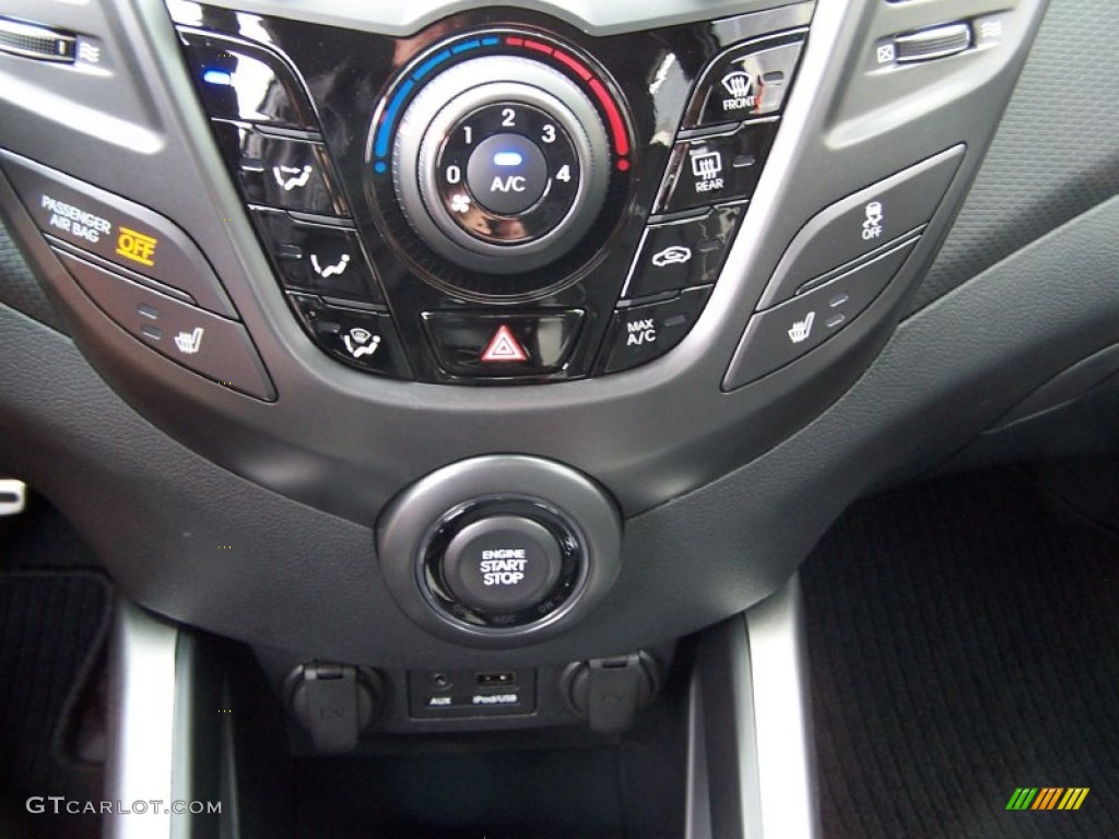 2013 Veloster Turbo - Ultra Black / Black photo #18