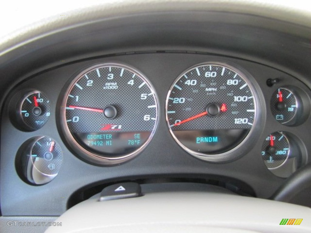 2010 Suburban LT 4x4 - Black / Light Titanium/Dark Titanium photo #18