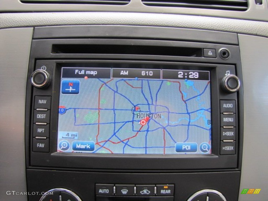 2010 Suburban LT 4x4 - Black / Light Titanium/Dark Titanium photo #21