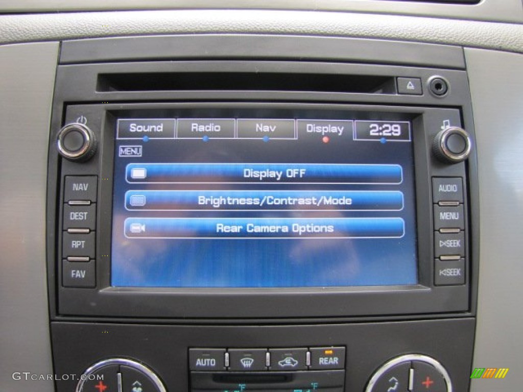 2010 Suburban LT 4x4 - Black / Light Titanium/Dark Titanium photo #22