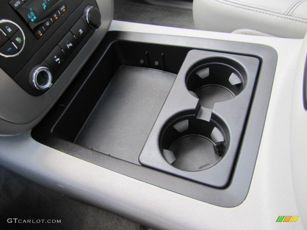 2010 Suburban LT 4x4 - Black / Light Titanium/Dark Titanium photo #25