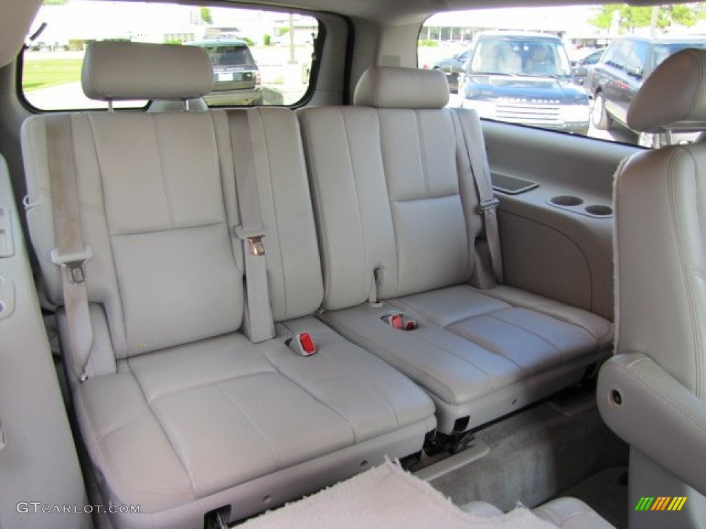 2010 Suburban LT 4x4 - Black / Light Titanium/Dark Titanium photo #35