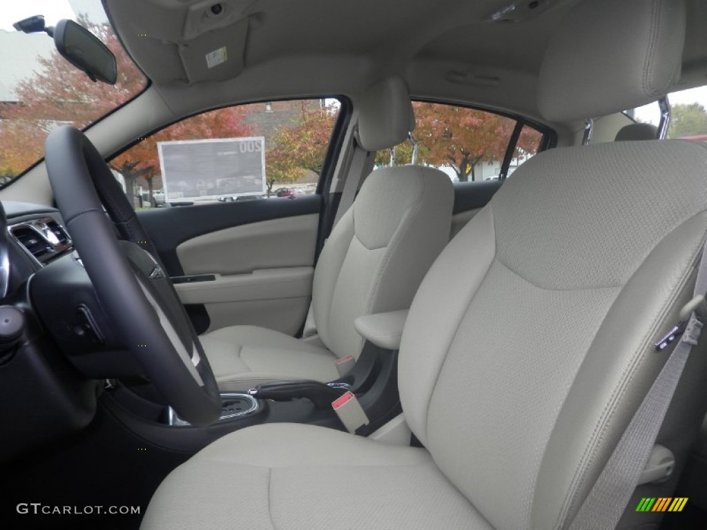 2014 200 Touring Sedan - Cashmere Pearl / Black/Light Frost Beige photo #5