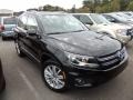 Deep Black Metallic - Tiguan SE Photo No. 1