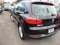 Deep Black Metallic - Tiguan SE Photo No. 15