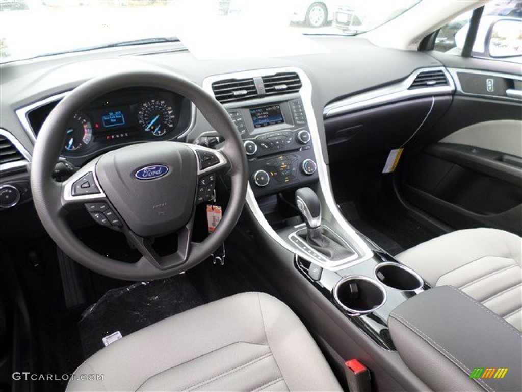 Earth Gray Interior 2014 Ford Fusion S Photo #87680168